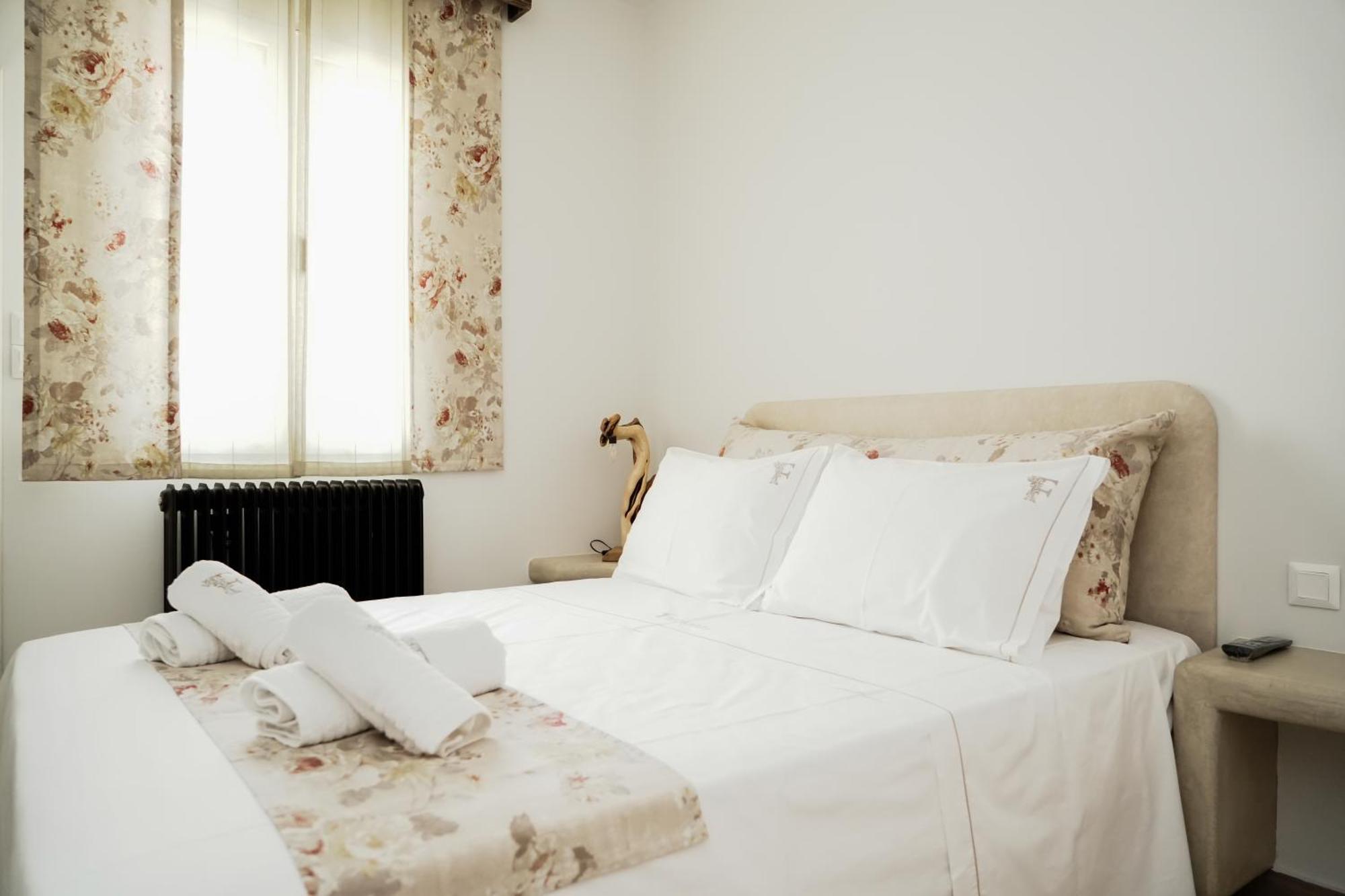 Filokalia 4 Veins - Vacation House With Sea View การิสโตส ภายนอก รูปภาพ